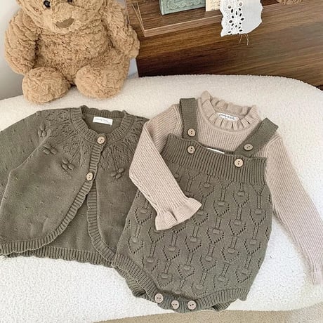 white × olive 透かしニットサロペットorニットカーディガン(3318)