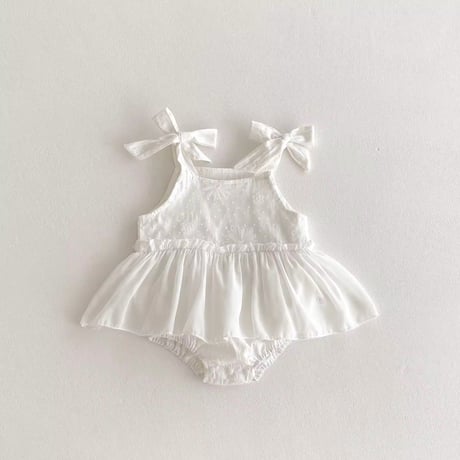 white×beige ショルダーリボンフロントレースチュールスカートロンパース(1077)