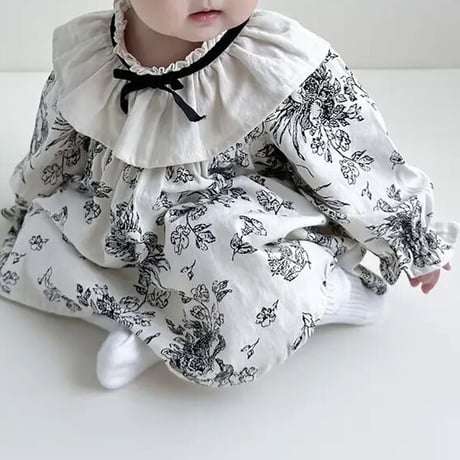 姉妹お揃いblackフローラルホワイト襟セットアップ or スカートロンパース(3102)