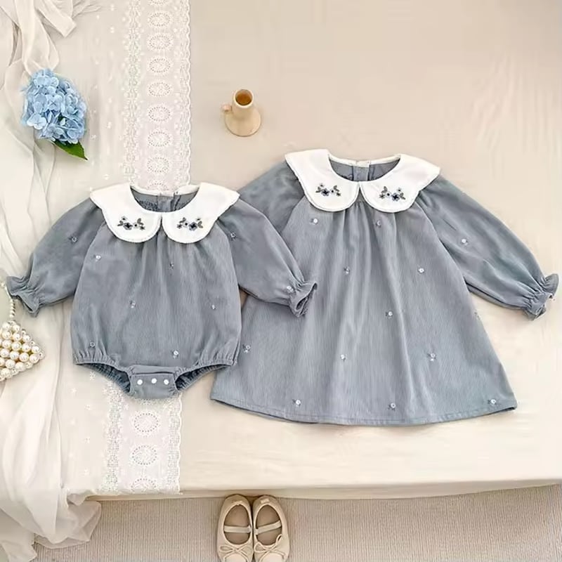 姉妹お揃いブルー小花柄コーデュロイロンパースorワンピース(2003