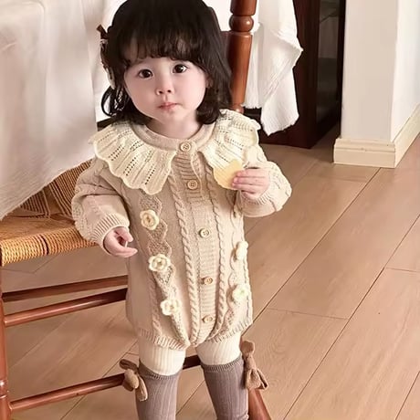 くすみカラーガーリーフラワーケーブルニットロンパース(878)