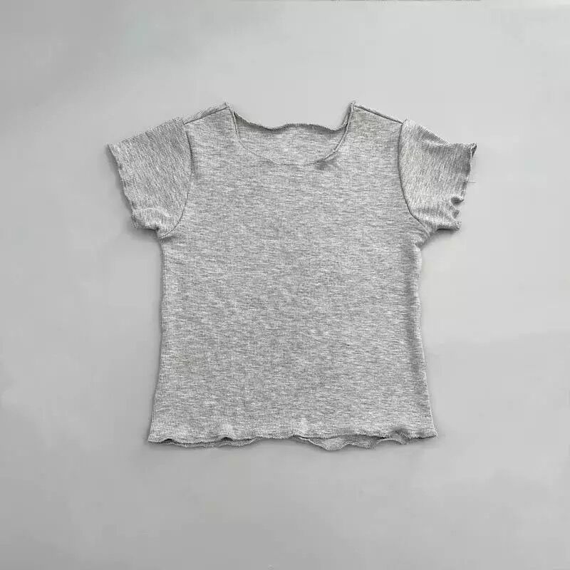 デニムフリルジャンパースカート＆トップスコーデ(2231