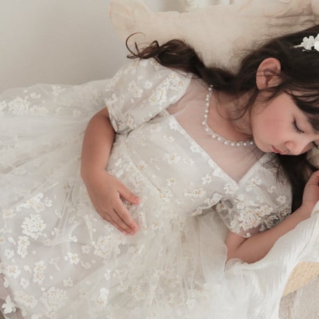 kids white gardenパフスリーブドレス(4110)