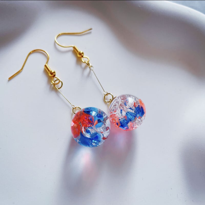 M-139-E】ガラスドーム ビーズ イヤリング | TricoloreDaisy