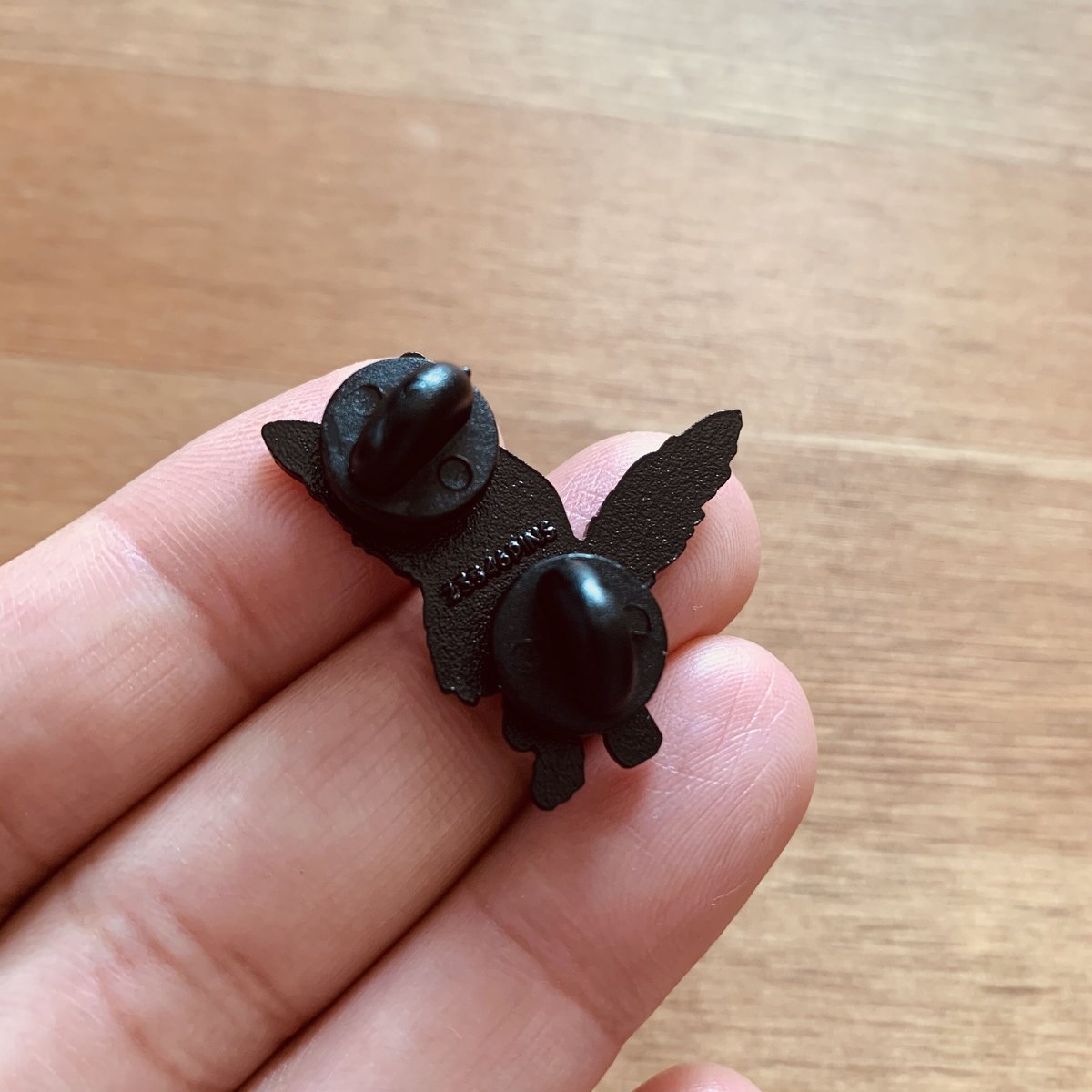 キタキツネ ピンバッジ original design pins | 23546PINS®︎ キタキツネ ピンバッジ original design pins | 23546PINS®︎