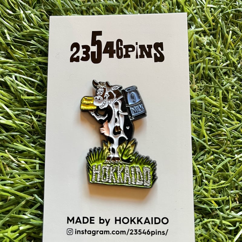 牛ピンバッジ 北海道 ミルク チーズ 白樺 ピンバッジ pins ピンズ