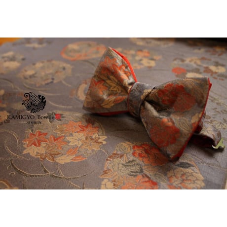 蝶ネクタイ　KIMONO fabric　西陣織 　紅葉　牡丹