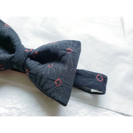 蝶ネクタイ　KIMONO fabric　麻の葉文様 　上京蝶帯