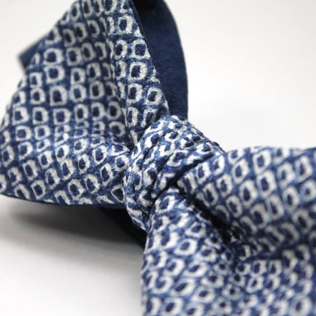 蝶ネクタイ　KIMONO fabric　総絞り染　上京蝶帯