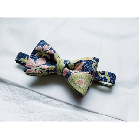 蝶ネクタイ　KIMONO fabric　型友禅　上京蝶帯 #922