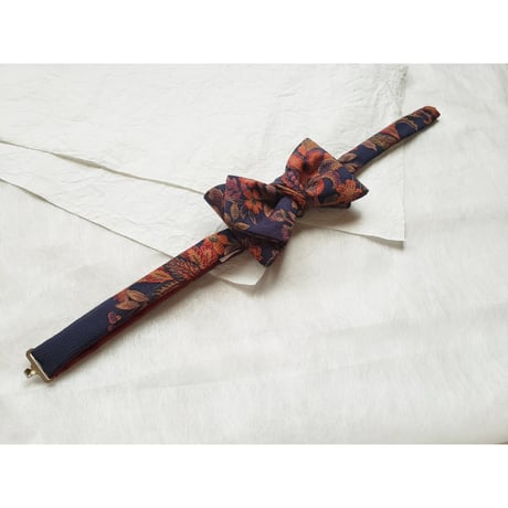 蝶ネクタイ　KIMONO fabric　型友禅　丹後ちりめん　上京蝶帯 #939