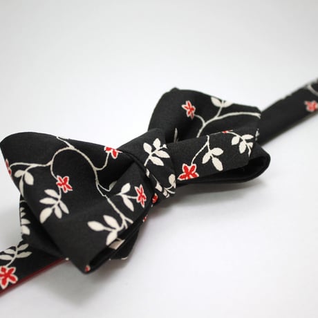 蝶ネクタイ　KIMONO fabric　唐草文様　型友禅 　上京蝶帯 #392