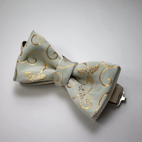 蝶ネクタイ　Noh fabric　金襴　浅黄地唐草文様　上京蝶帯 #571
