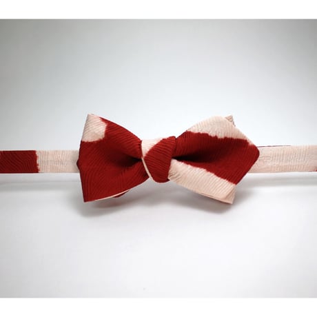 蝶ネクタイ　KIMONO fabric　錦鯉 模様　京友禅 　上京蝶帯 #397