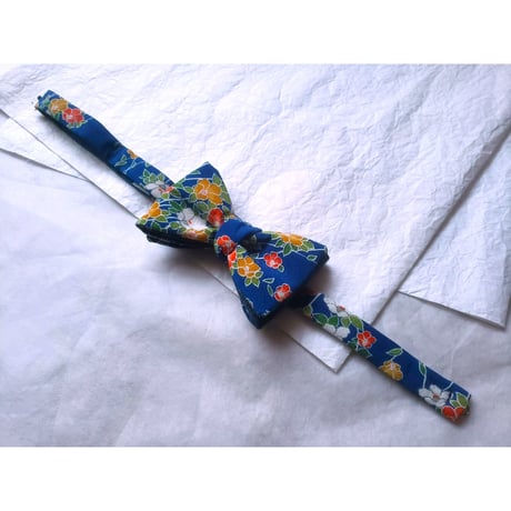 蝶ネクタイ　KIMONO fabric　型友禅　　上京蝶帯