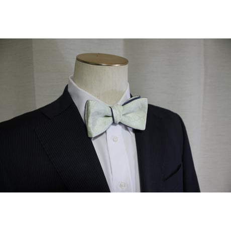 蝶ネクタイ　Noh fabric　八藤紋　翁　能楽
