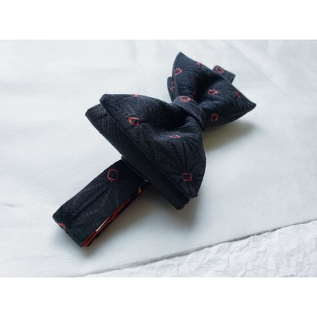 蝶ネクタイ　KIMONO fabric　麻の葉文様 　上京蝶帯