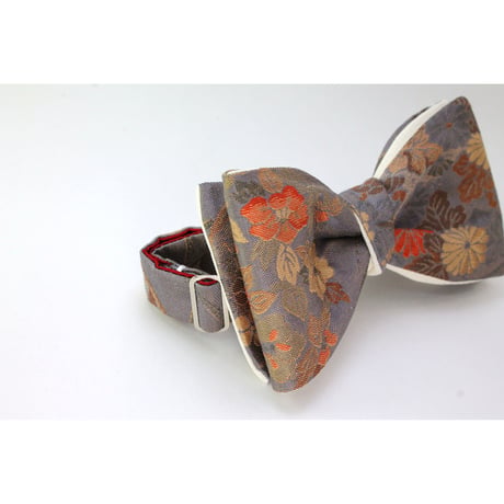 蝶ネクタイ　KIMONO fabric　西陣織 　菊　牡丹