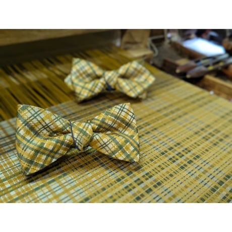 蝶ネクタイ　Noh fabric　佐々木能衣装　手織り　格子文様