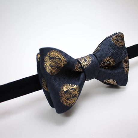 蝶ネクタイ　Noh fabric　金襴　亀甲文様に松葉　上京蝶帯 #508