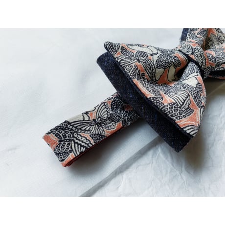 蝶ネクタイ　KIMONO fabric　型友禅　蝶々　上京蝶帯 #924