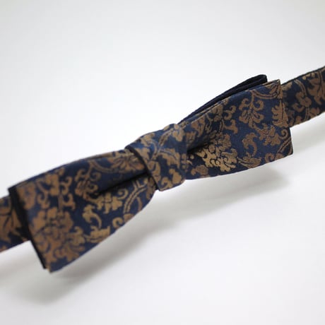 蝶ネクタイ　Noh fabric　緞子　唐草文様　上京蝶帯