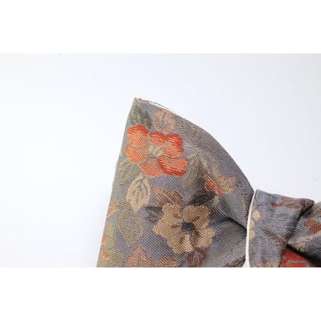 蝶ネクタイ　KIMONO fabric　西陣織 　菊　牡丹