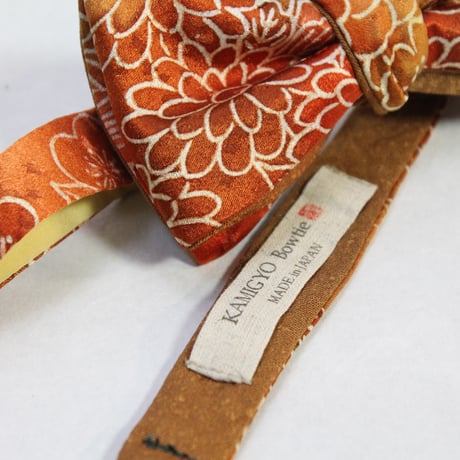 蝶ネクタイ　KIMONO fabric　型友禅  白上げ