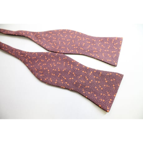 手結び蝶ネクタイ　 KIMONO fabric　型友禅　つくし文様