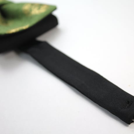 蝶ネクタイ　Noh fabric　金襴　亀甲文様に松葉　上京蝶帯 #621