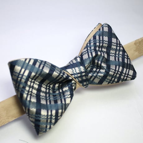 蝶ネクタイ　Noh fabric　手織り　格子文様　上京蝶帯