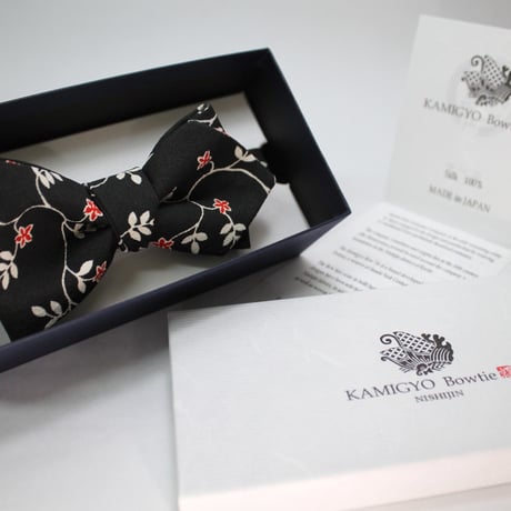 蝶ネクタイ　KIMONO fabric　唐草文様　型友禅 　上京蝶帯 #392
