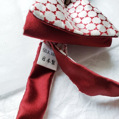 蝶ネクタイ　KIMONO fabric　亀甲文様　上京蝶帯