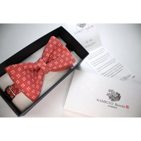 蝶ネクタイ　KIMONO fabric　型友禅 　上京蝶帯