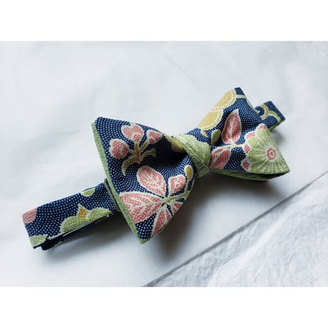 蝶ネクタイ　KIMONO fabric　型友禅　上京蝶帯 #922