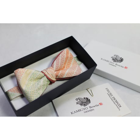 蝶ネクタイ　KIMONO fabric　紬