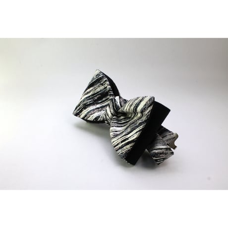 蝶ネクタイ　KIMONO fabric　京友禅　金彩加工　伝統工芸　SB