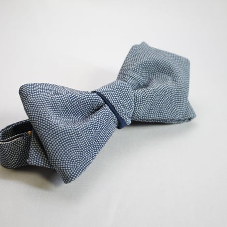 蝶ネクタイ　KIMONO fabric 　江戸小紋　鮫文様