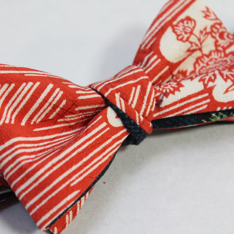 蝶ネクタイ　KIMONO fabric　型友禅