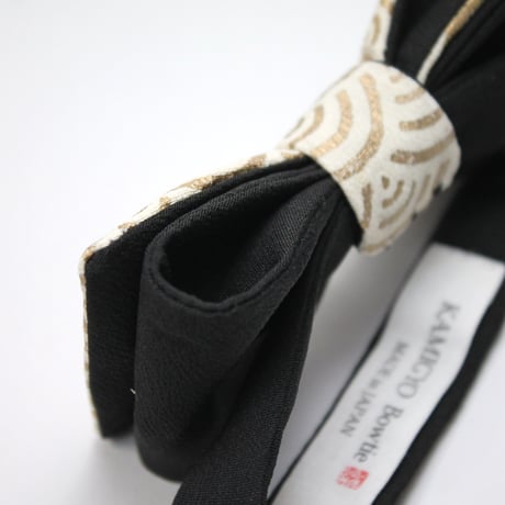 蝶ネクタイ　KIMONO fabric　金彩　青海波文様　上京蝶帯 #589