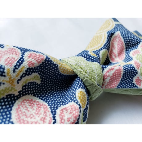 蝶ネクタイ　KIMONO fabric　型友禅　上京蝶帯 #922