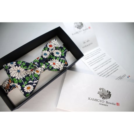 蝶ネクタイ　KIMONO fabric　型友禅 　上京蝶帯 #652