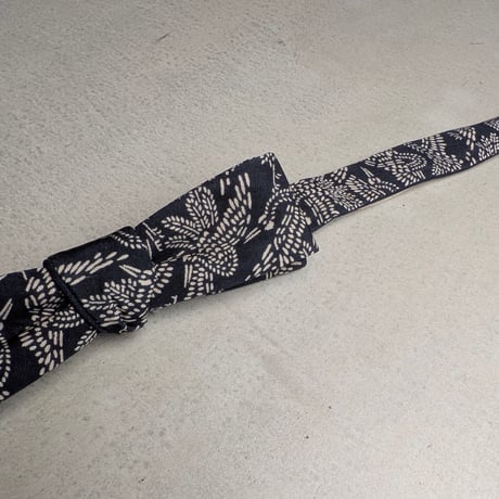 蝶ネクタイ　Noh fabric　型友禅　飛鶴文様