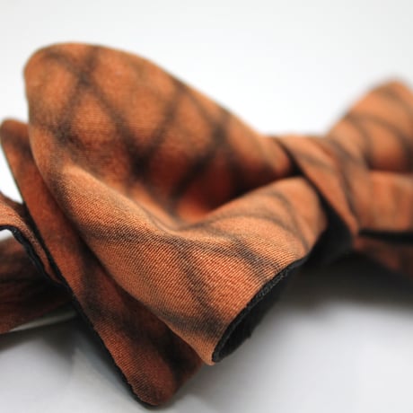 蝶ネクタイ　KIMONO fabric　暈し格子　上京蝶帯
