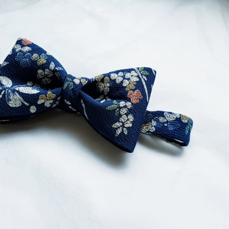 蝶ネクタイ　KIMONO fabric　型友禅　上京蝶帯 #889