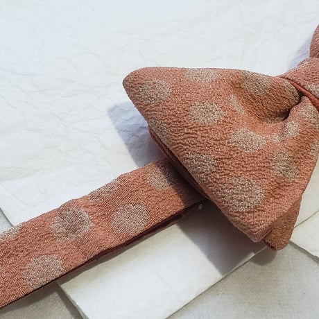 蝶ネクタイ　KIMONO fabric　水玉文様 丹後ちりめん