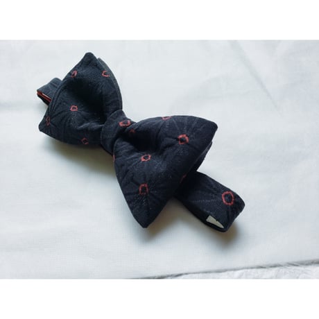 蝶ネクタイ　KIMONO fabric　麻の葉文様 　上京蝶帯