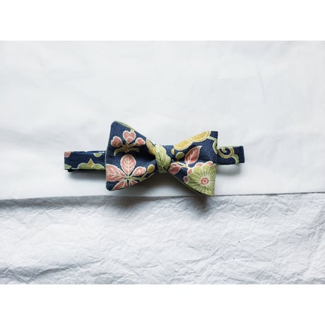 蝶ネクタイ　KIMONO fabric　型友禅　上京蝶帯 #922
