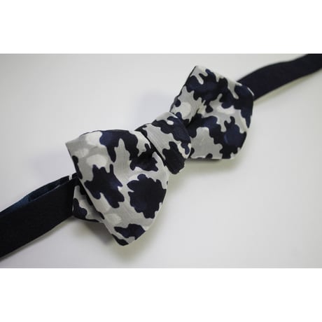 蝶ネクタイ　Import fabric　フランス製ビンテージファブリック 迷彩