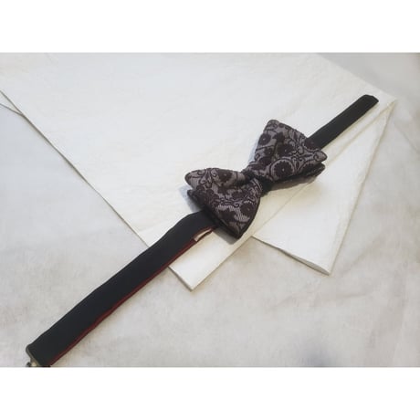 蝶ネクタイ　KIMONO fabric　西陣織 　捩り織　唐草　上京蝶帯 #937